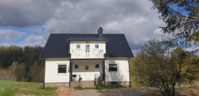 Stort hus i vackra Karl Gustav, när fin bad och fiskesjö och Ullared, Karl Gustav